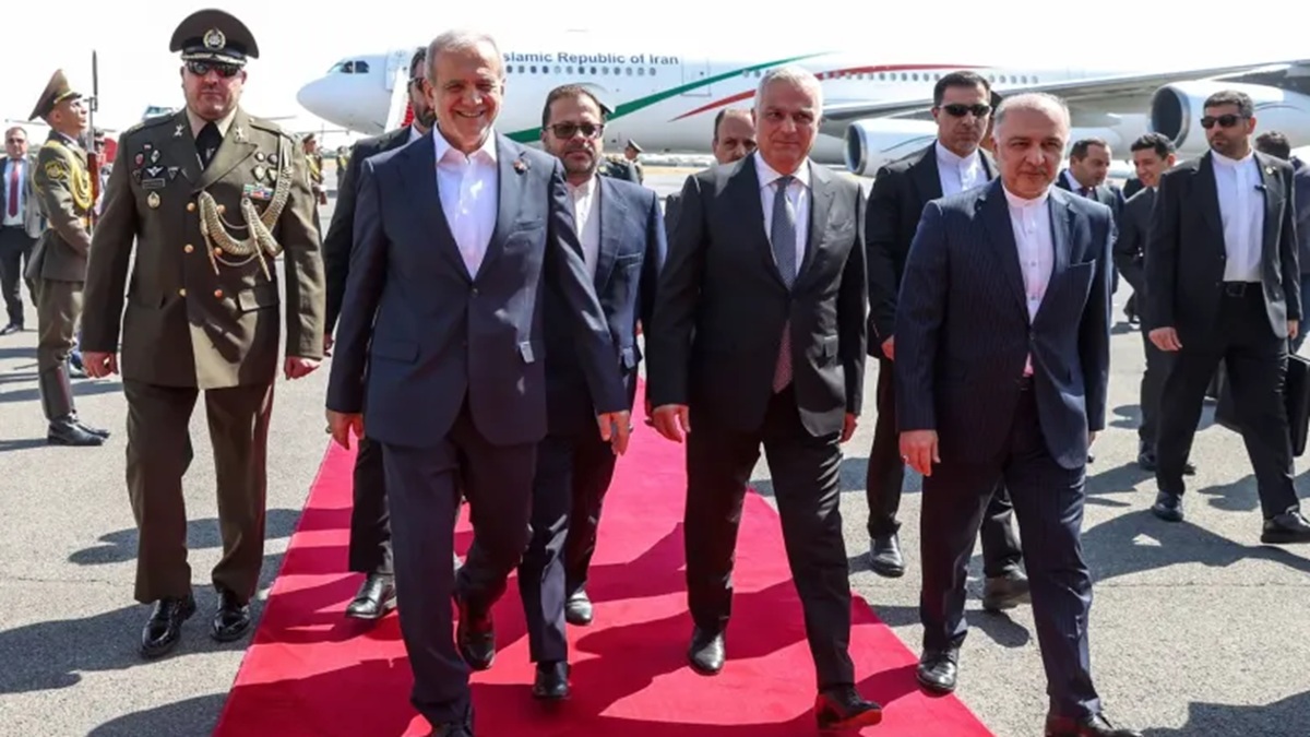 الرئيس الإيراني يزور أرمينيا لكبح التداعيات الجيوسياسية على طهران ووضع حد للتطويق الأمني الأمريكي لبلاده