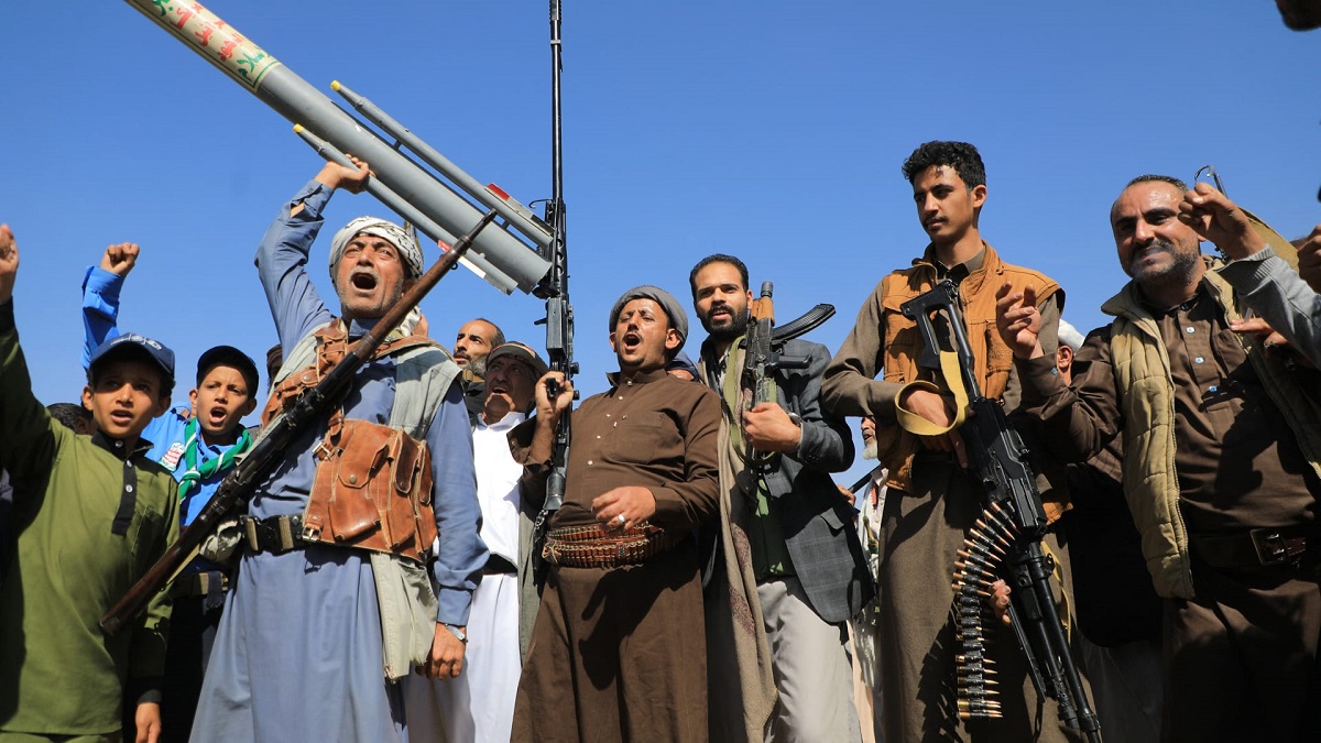 الحوثيون يصعدون هجماتهم في البحر الأحمر وبحر العرب لرفع كلفة النزاع على المجتمع الدولي