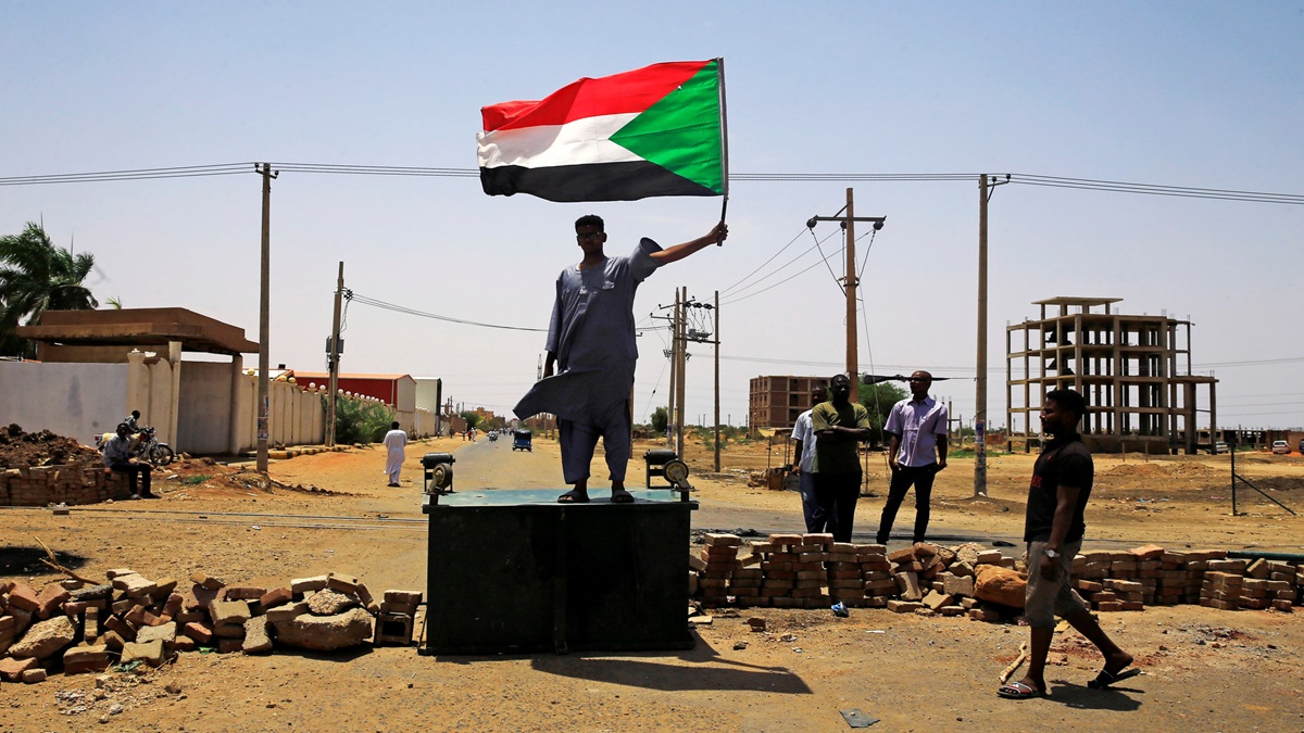  استقرار السودان سيظل مرهونًا بمصالح الأطراف الإقليمية الفاعلة خصوصًا دول الخليج