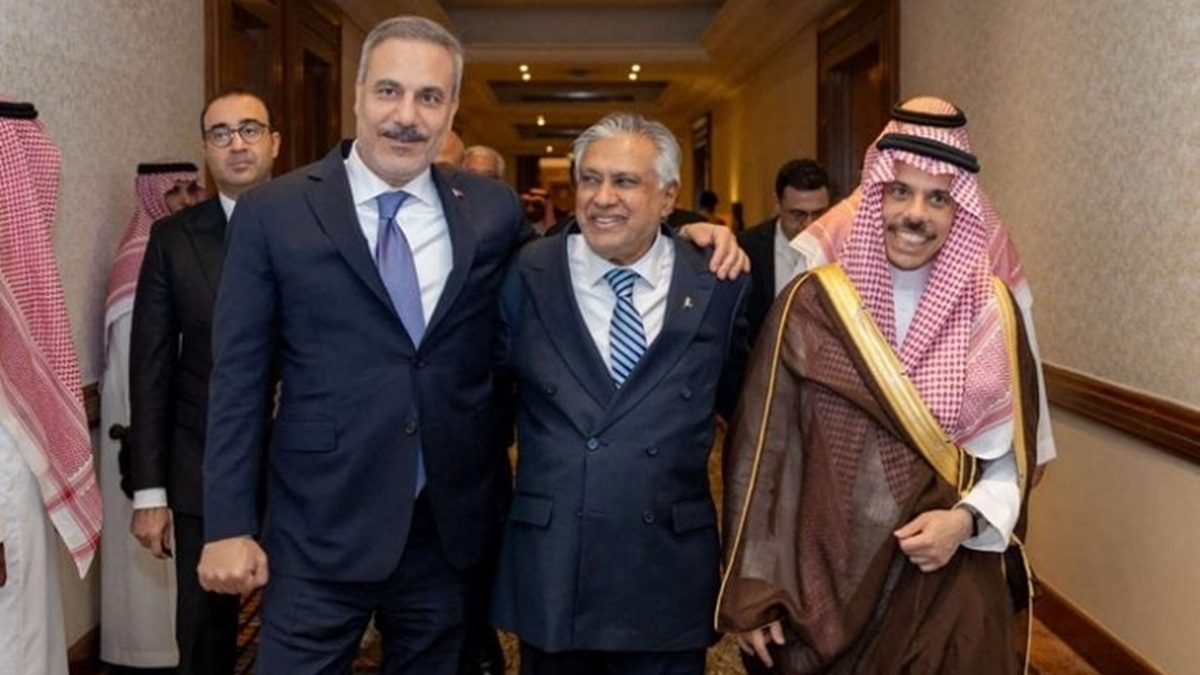 تفعيل حلف مكة لا يعني تبنيه مقاربة عسكرية لأزمات المنطقة لكنه يرفع من احتمالات توسّع الصراع في اليمن
