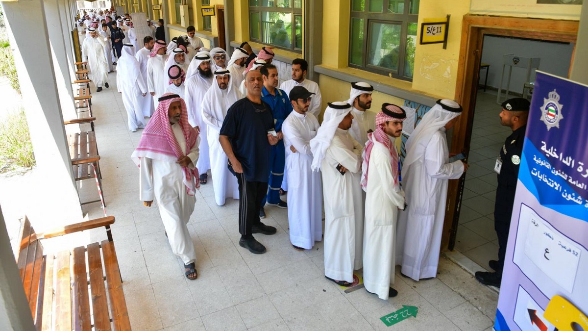  انتخابات مجلس الأمة الكويتي تسفر عن تغيير محدود ينذر باستمرار الشلل السياسي