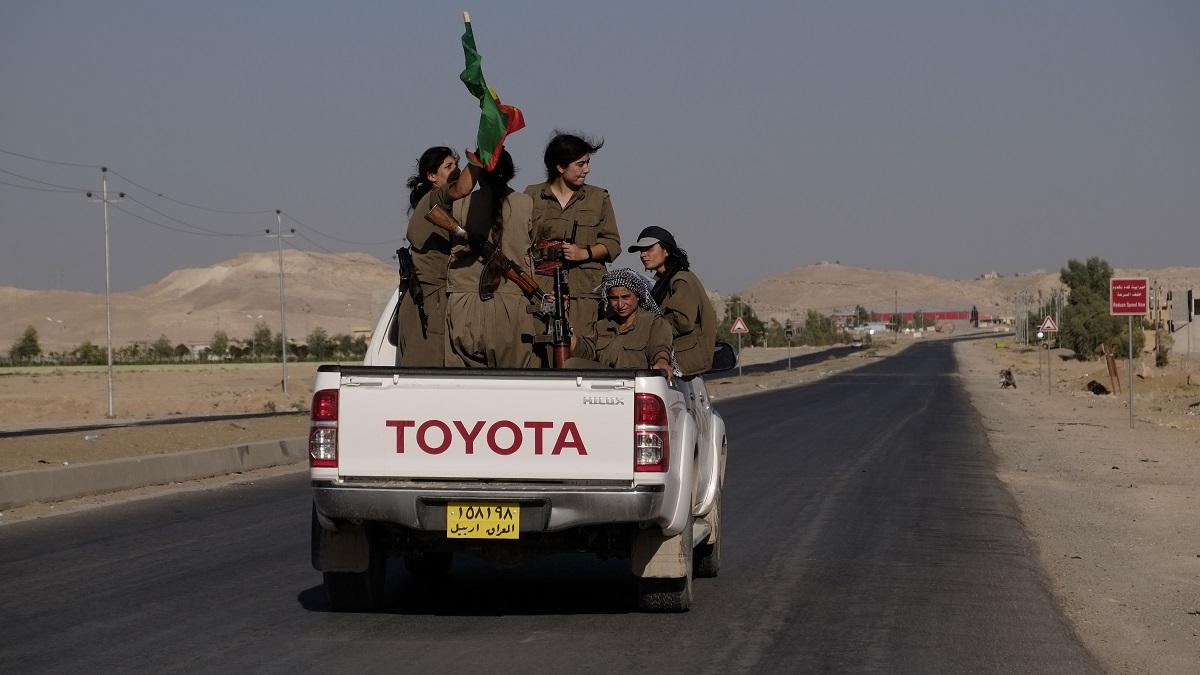  انسحاب العمال الكردستاني من مواقعه في مخمور يجدد تنافس بغداد وأربيل للسيطرة على الحدود