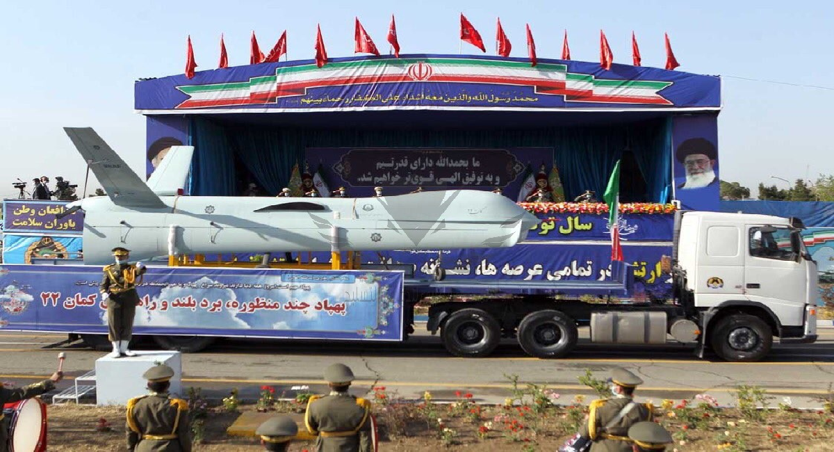  إيران تكشف عن الطائرة المسيرة العملاقة 
