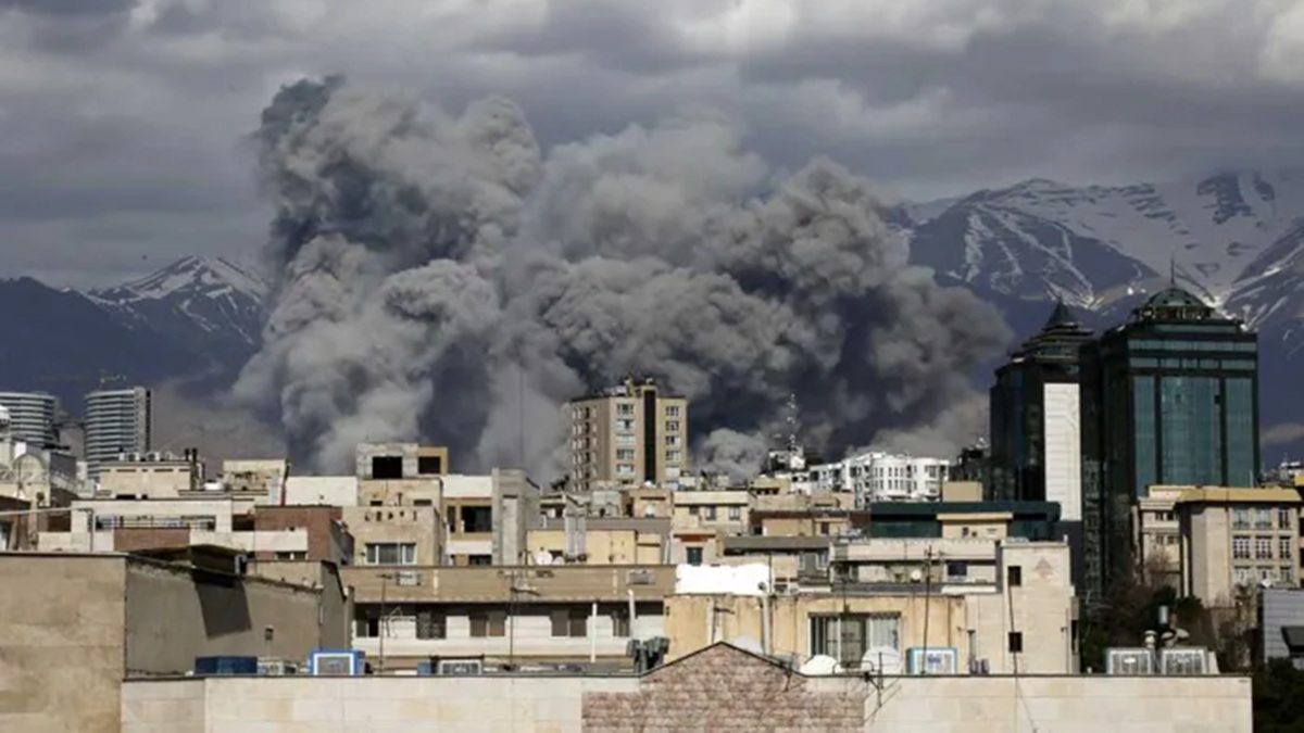 ثلاثة سيناريوهات محتملة لمستقبل النظام بعد الحرب الايرانية