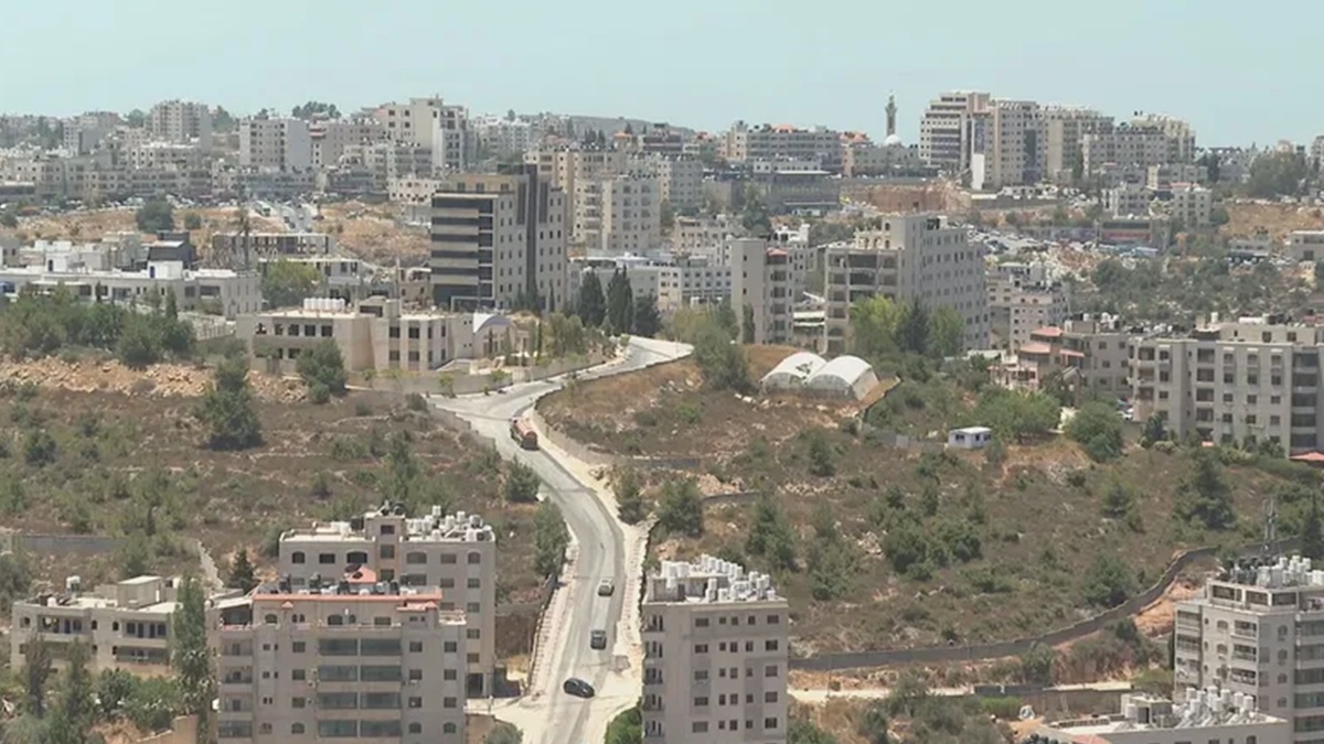 قرار السفارة الأمريكية بتقديم خدمات قنصلية في المستوطنات يشرعن التوسع الاستيطاني الذي يغزو الضفة 