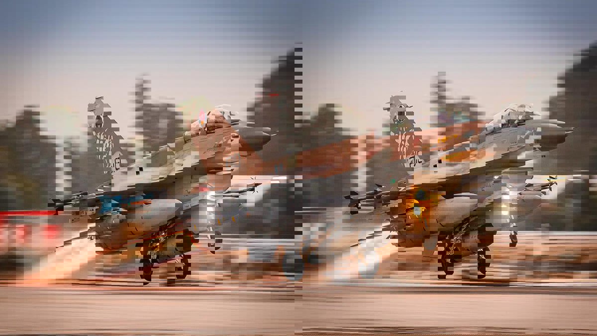 استعدادات غربية تزيد من مؤشرات قرب شنّ هجوم عسكري على إيران