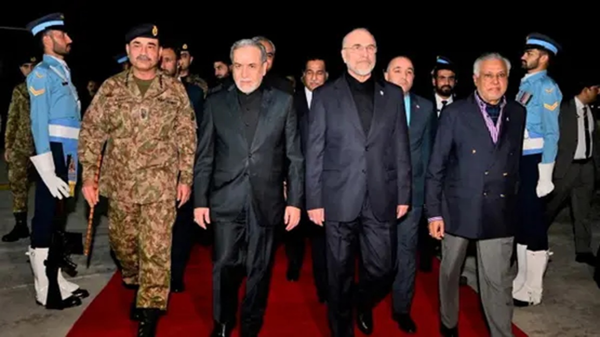 زيارة قائد الجيش الباكستاني إلى إيران إشارة بقبول واشنطن وطهران ضمنيًا بإبقاء قنوات الوساطة مفتوحة