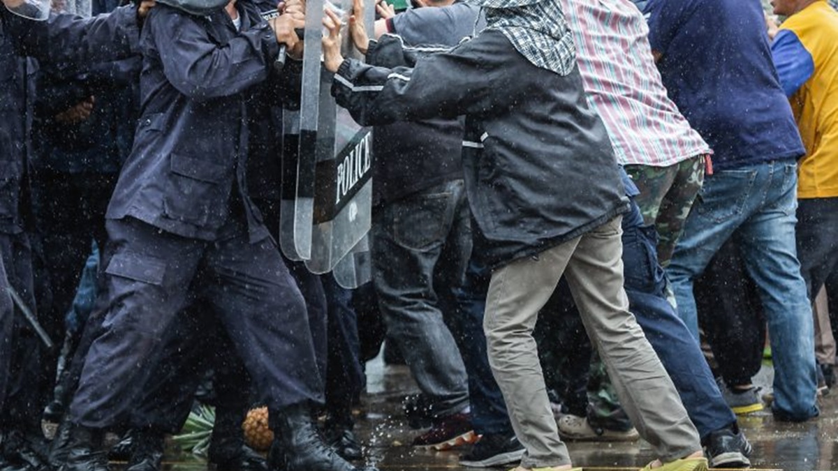 تشمل سبعاً من أكبر اقتصادات العالم.. توقعات بارتفاع نسبة الاضطرابات المدنية حول العالم في العام 2026 