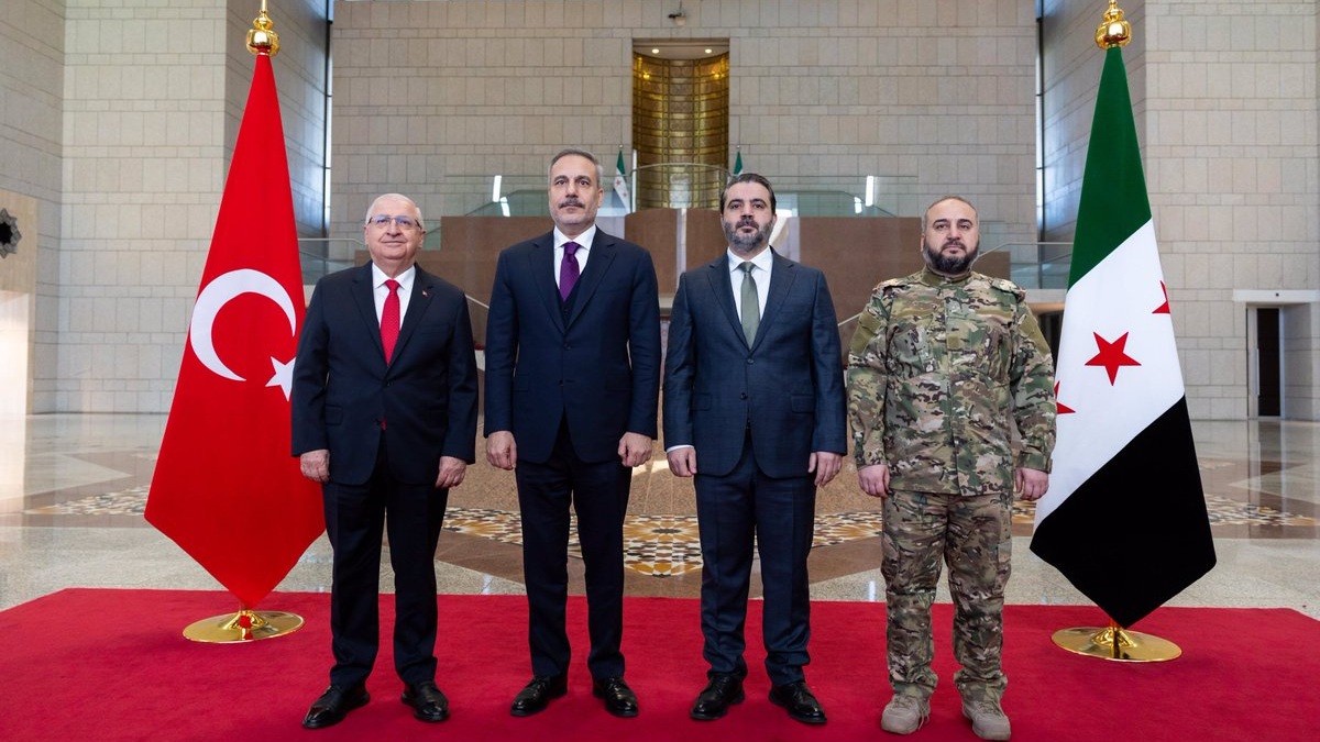  زيارات دبلوماسية وعسكرية تركية رفيعة إلى دمشق تحسباً لاحتمالية فشل مسار المفاوضات مع قسد 