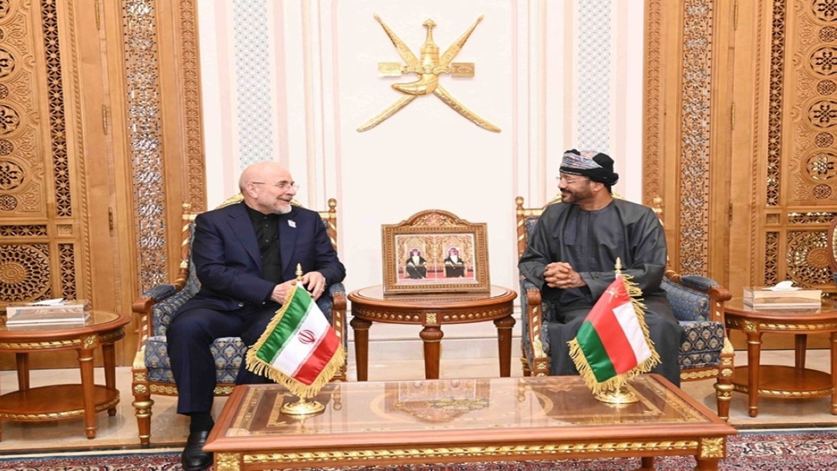عُمان وإيران تناقشان ترتيبات هرمز تمهيدًا لتفاهمات أمنية أوسع في منطقة الخليج